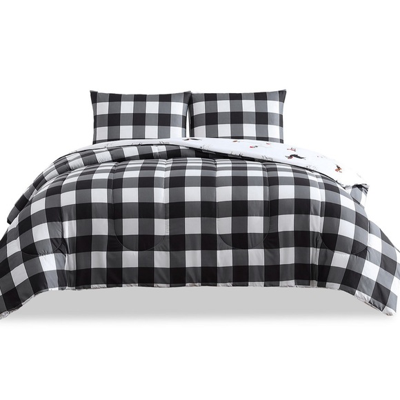 Full/Queen set includes 3 pieces: comforter (90" x 90"), two shams (20" x 26"') - Picture 2 of 13